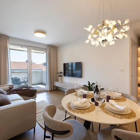Apartment Luxury Znjan,split-two Bathrooms And Free Parking