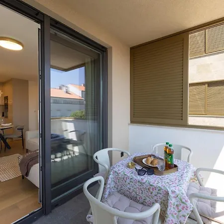 Luxury Znjan,split-two Bathrooms And Free Parking Appartamento *