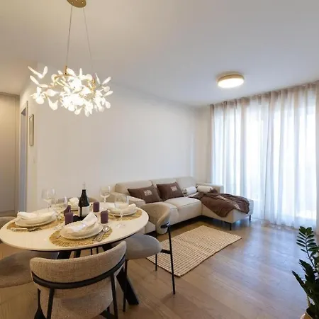 Daire Luxury Znjan,split-two Bathrooms And Free Parking