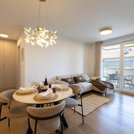 Luxury Znjan,split-two Bathrooms And Free Parking * スプリト